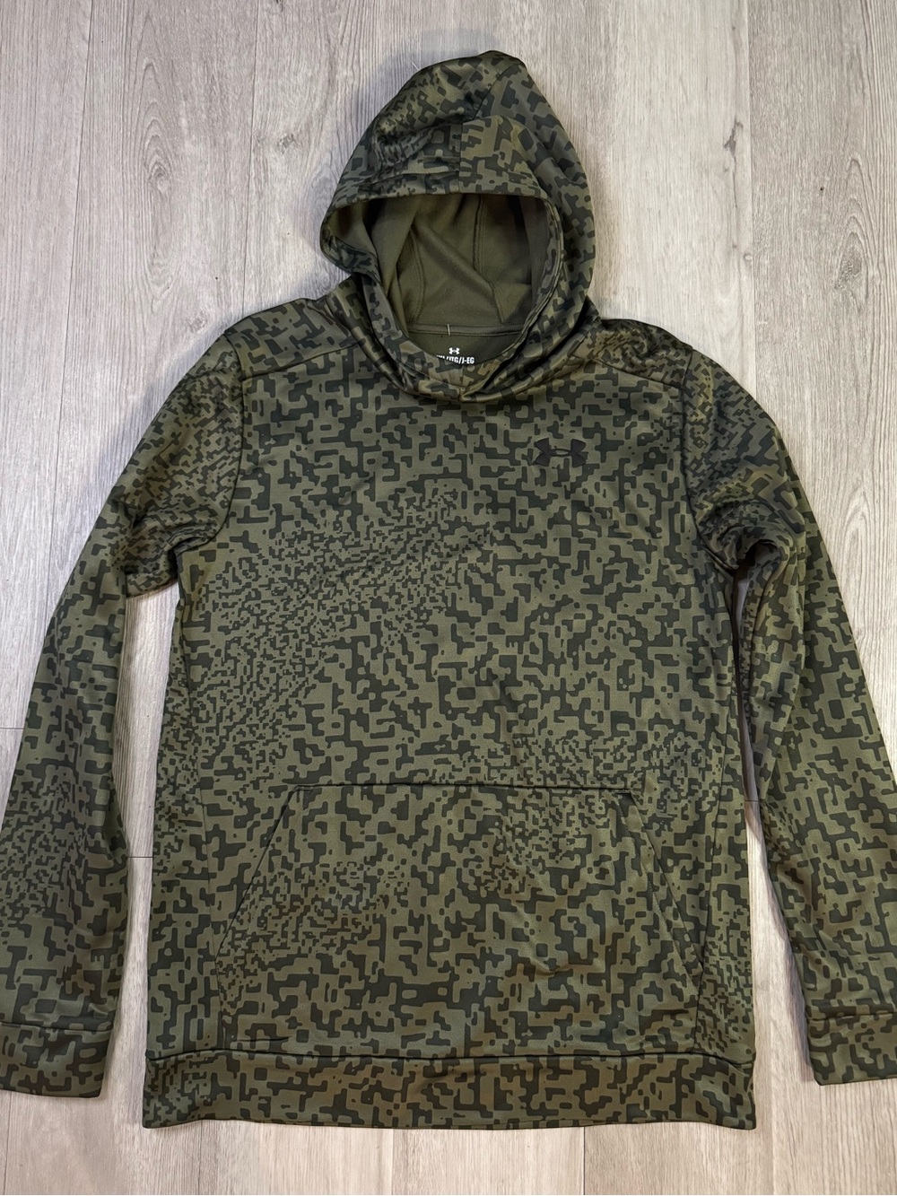 Under Armour Youth Boys XL Green Digital Camo Loose Fit Hoodie Sweatshirt NWT